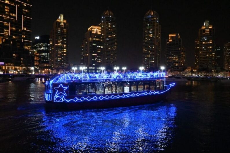 DHOW CRUISE DINNER AT DUBAI CREEK