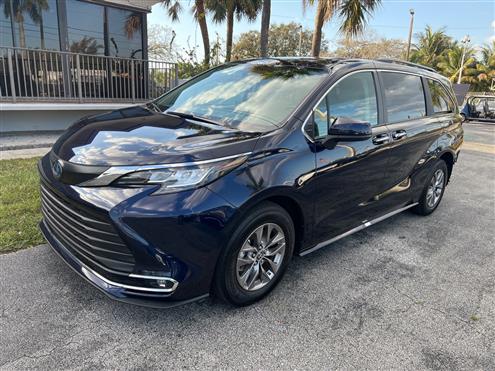 2023 TOYOTA SIENNA HYBRID FOR SALE WHATSAPP +971568033279