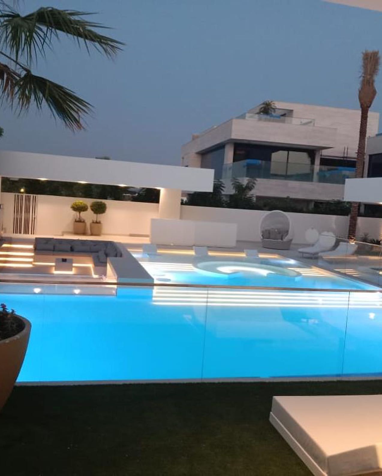 Hamid Nadeem Building Miantenance LLC