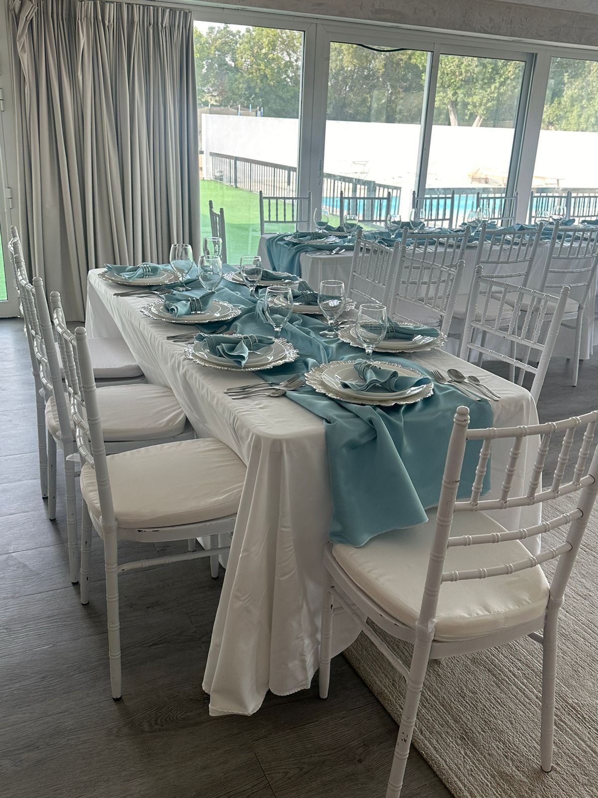 Rental chairs are available for events in Dubai