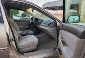 TOYOTA CAMRY 2004 FULL OPTION VERY NEAT AND CLEAN ( PERSONAL DRIVEN CAR )