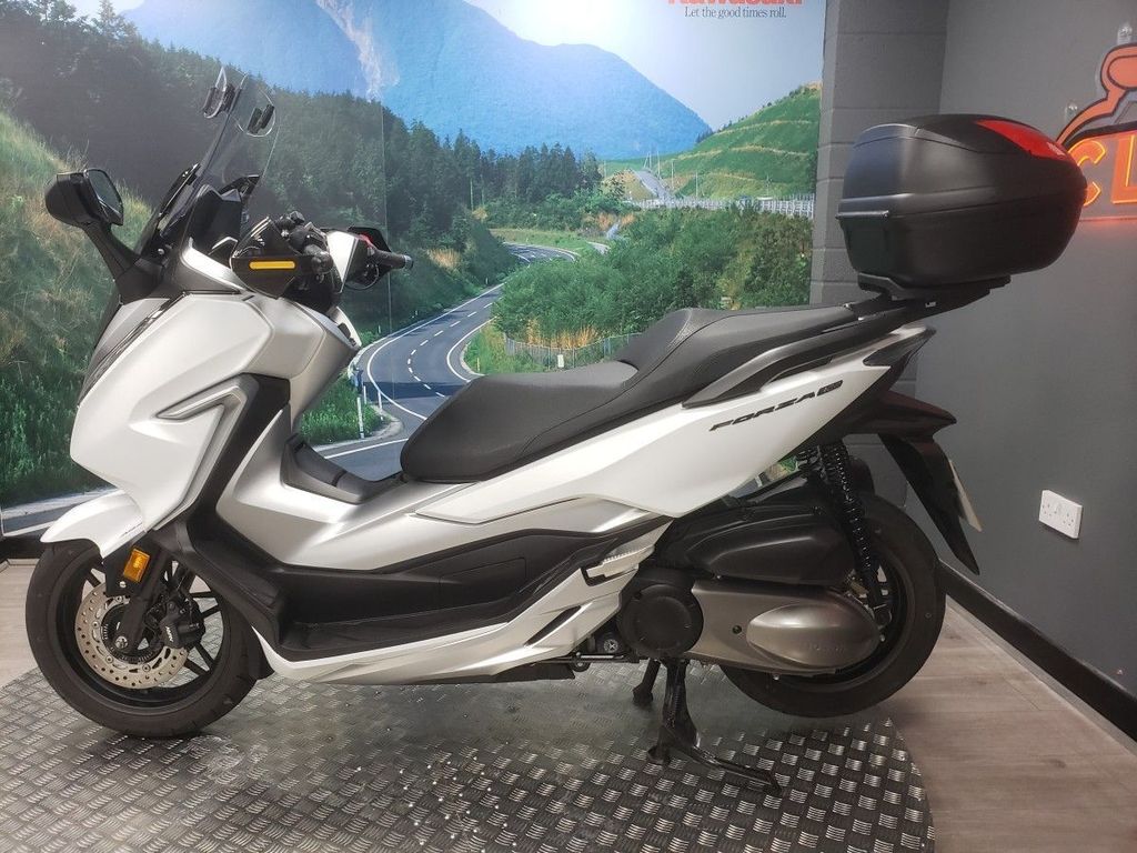 2019 Honda NSS300 Forza