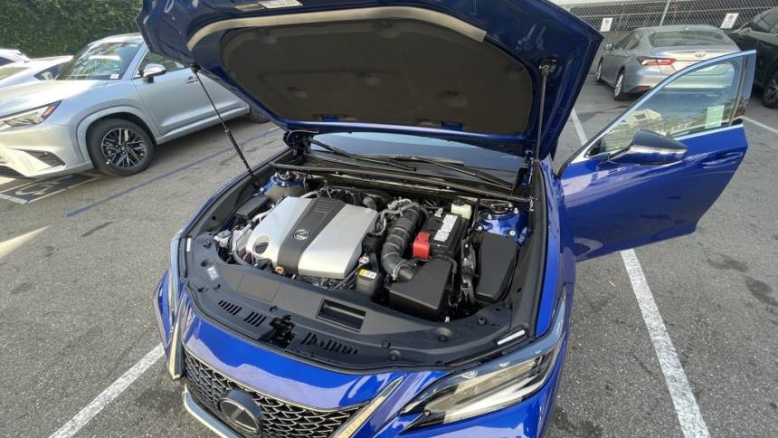 2023 Lexus ES 350 for sale whatsapp +971527713895