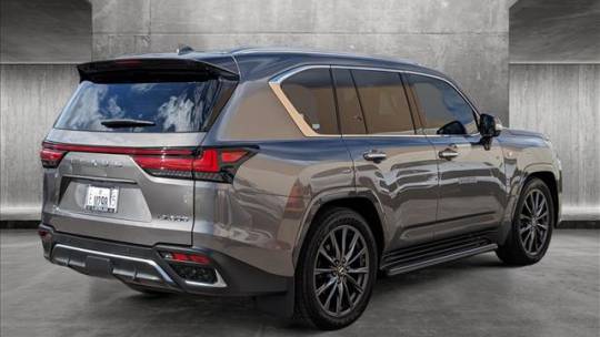 2023 Lexus LX 600 for sale whatsapp +971527713895