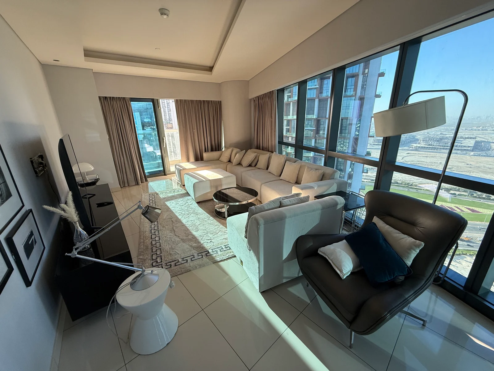 2 Bedroom Apartment For Sale in Damac Paramount Tower D Business Bay