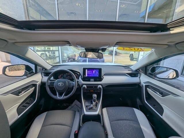 Selling My 2023 Toyota Rav 4 XLE AWD