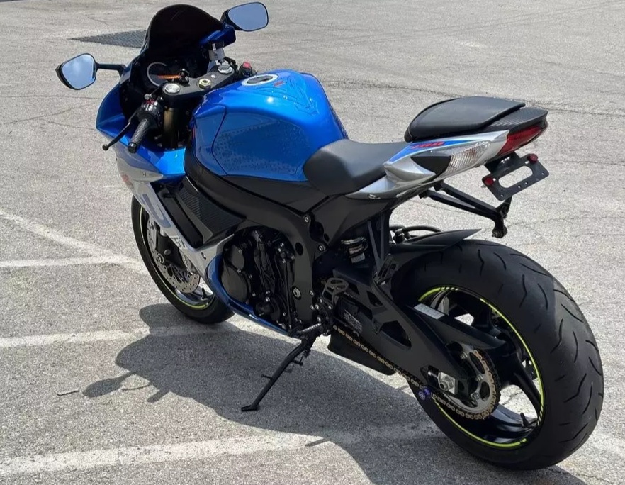 2021 SUZUKI GSXR