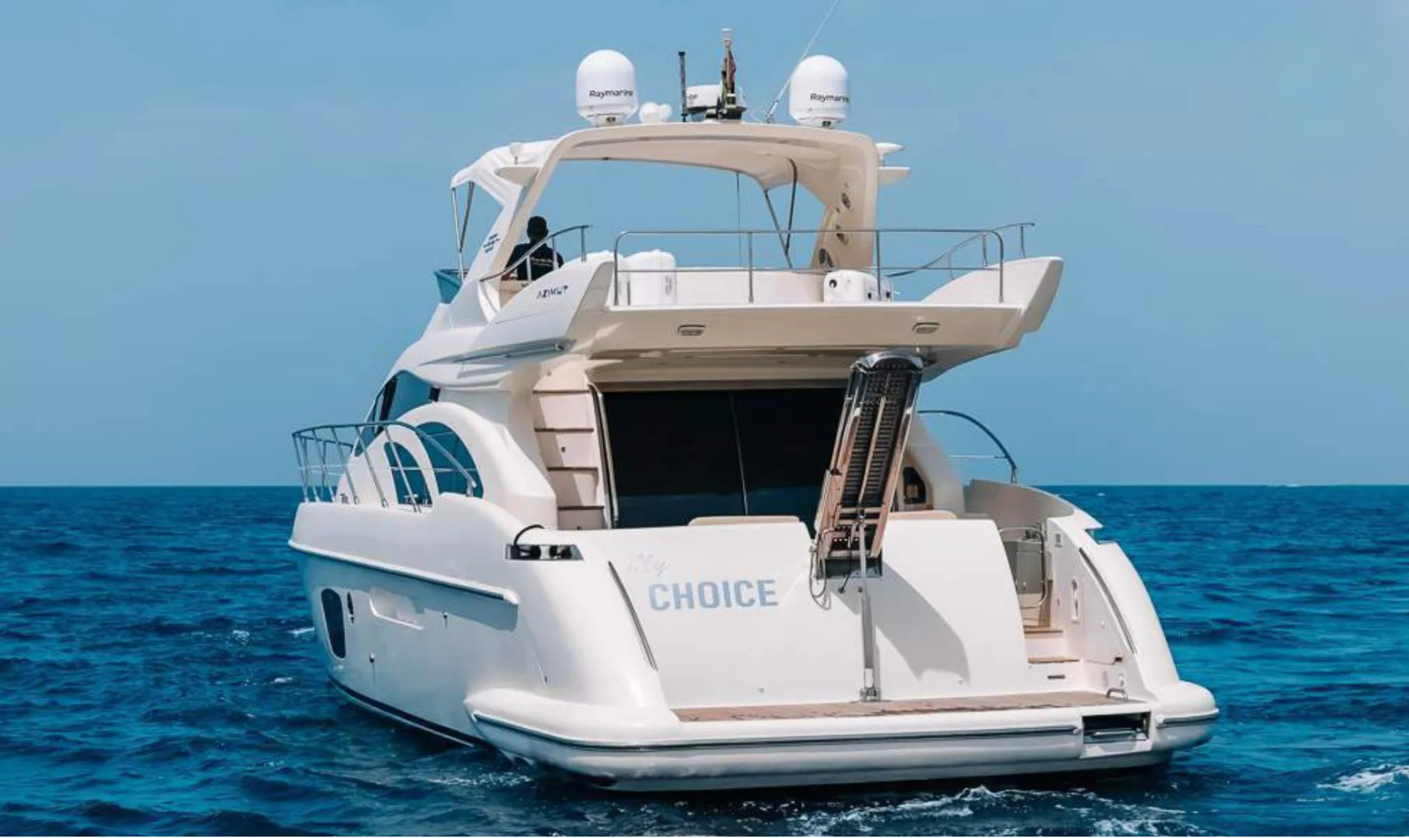 Luxury Yacht Rentals in Dubai Marina