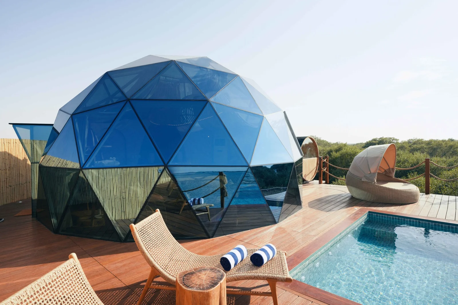 Best Beach Resorts in Dubai | Luxury Stay in Dubai