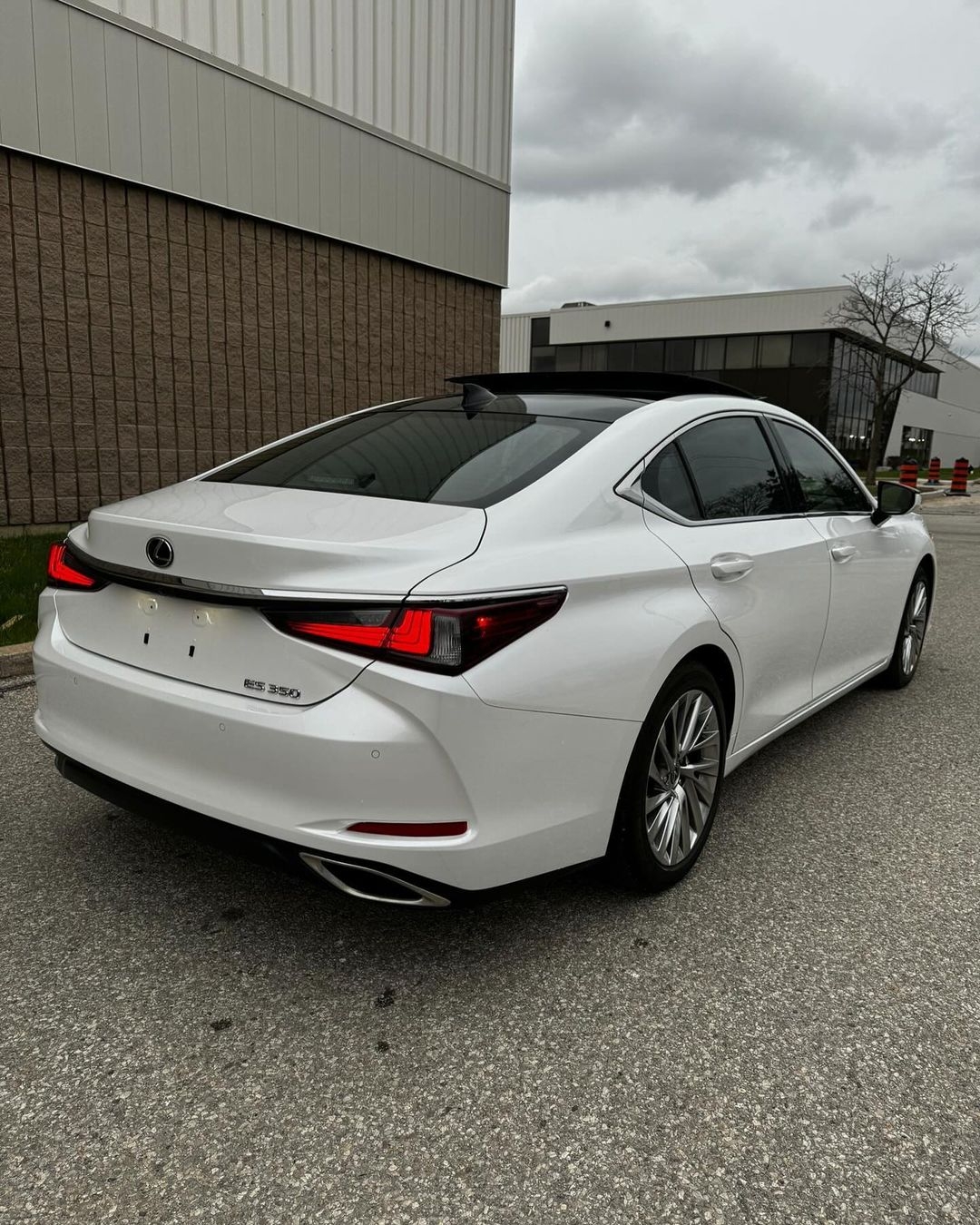 Used GCC 2022 Lexus ES-350 for Sale
