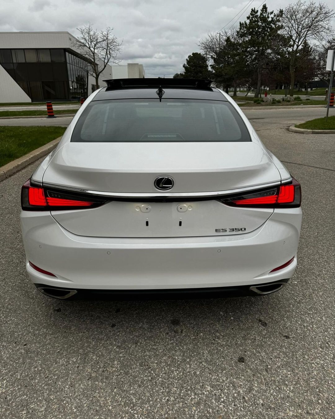 Used GCC 2022 Lexus ES-350 for Sale